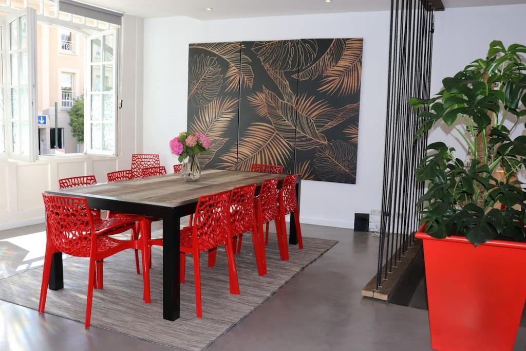Dinard : Loft De 175 M² - A 150 M De La Plage Esterno foto